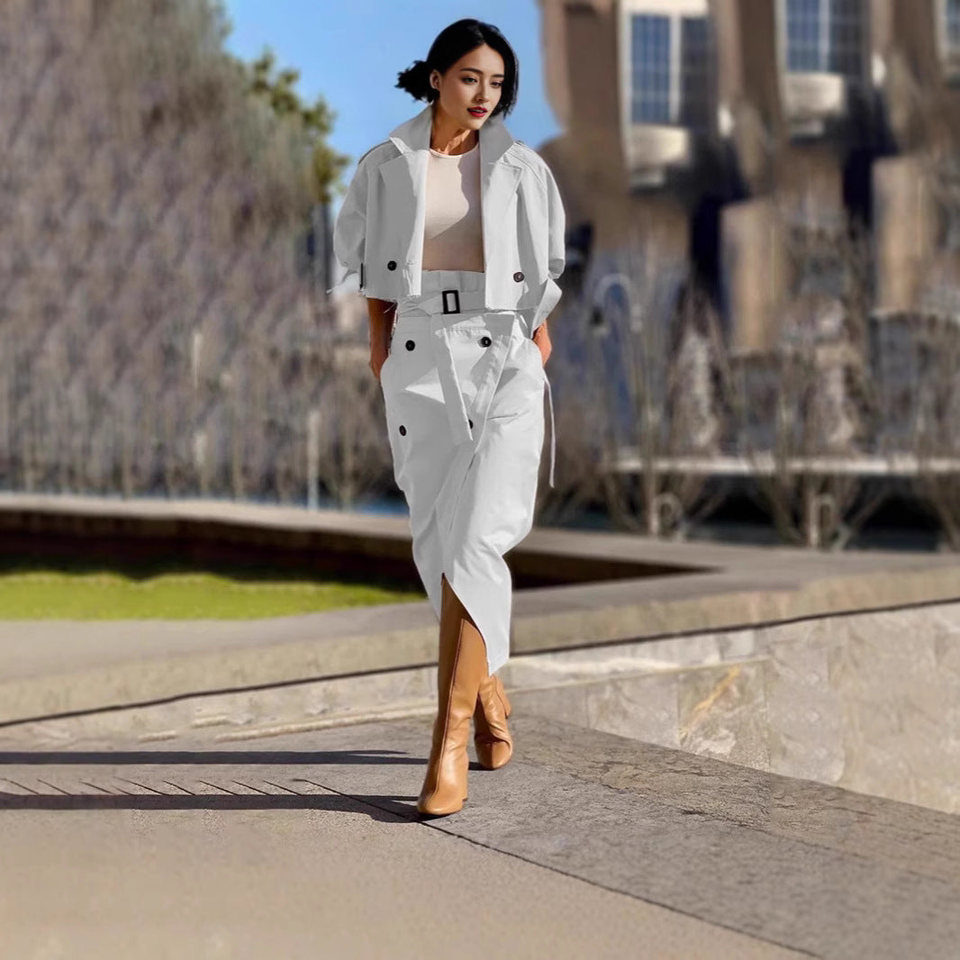 Dame cropped jakke nederdel med knapdesign og elegant snit Stilla