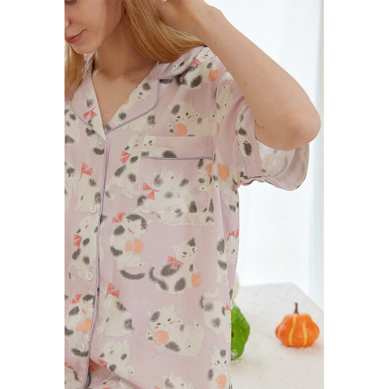 Dame pyjamas med legende kattemotiv og behagelig pasform Stilla