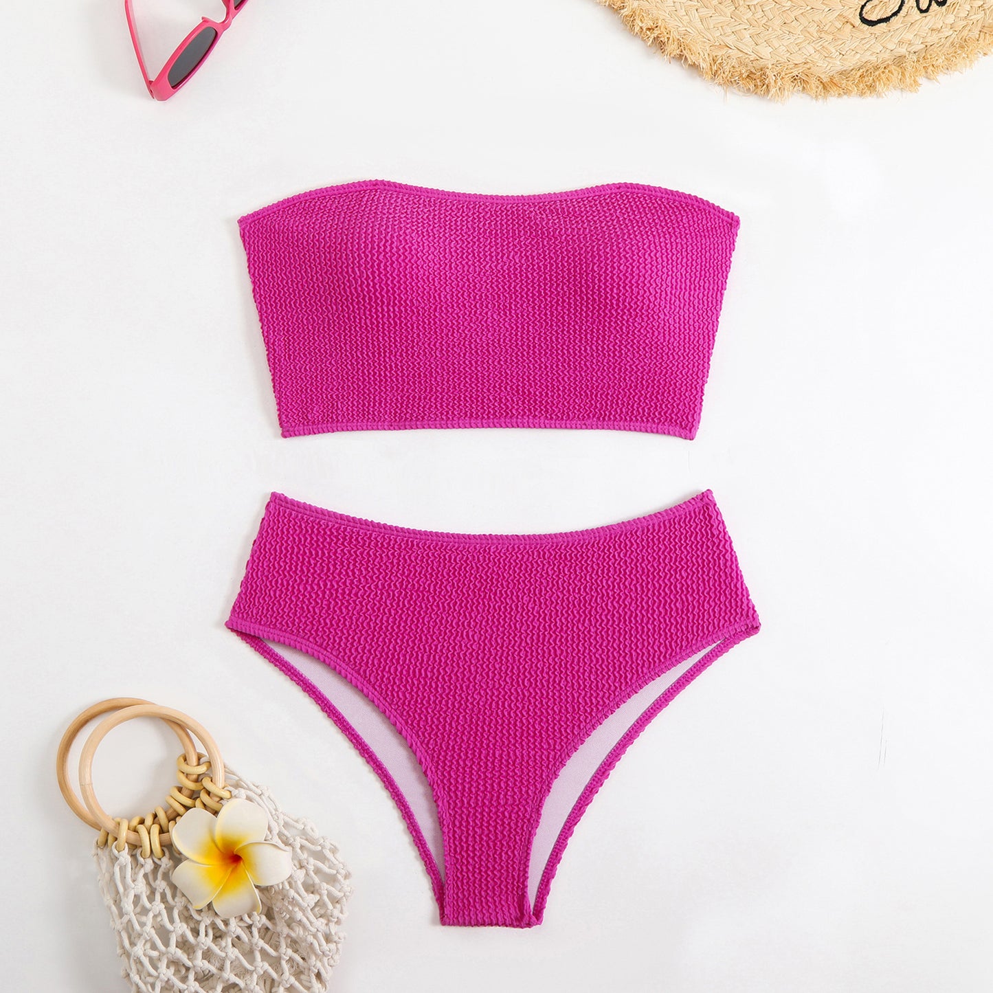 Dame Bandeau-bikini-sæt med struktureret materiale og højt benudskæring Stilla
