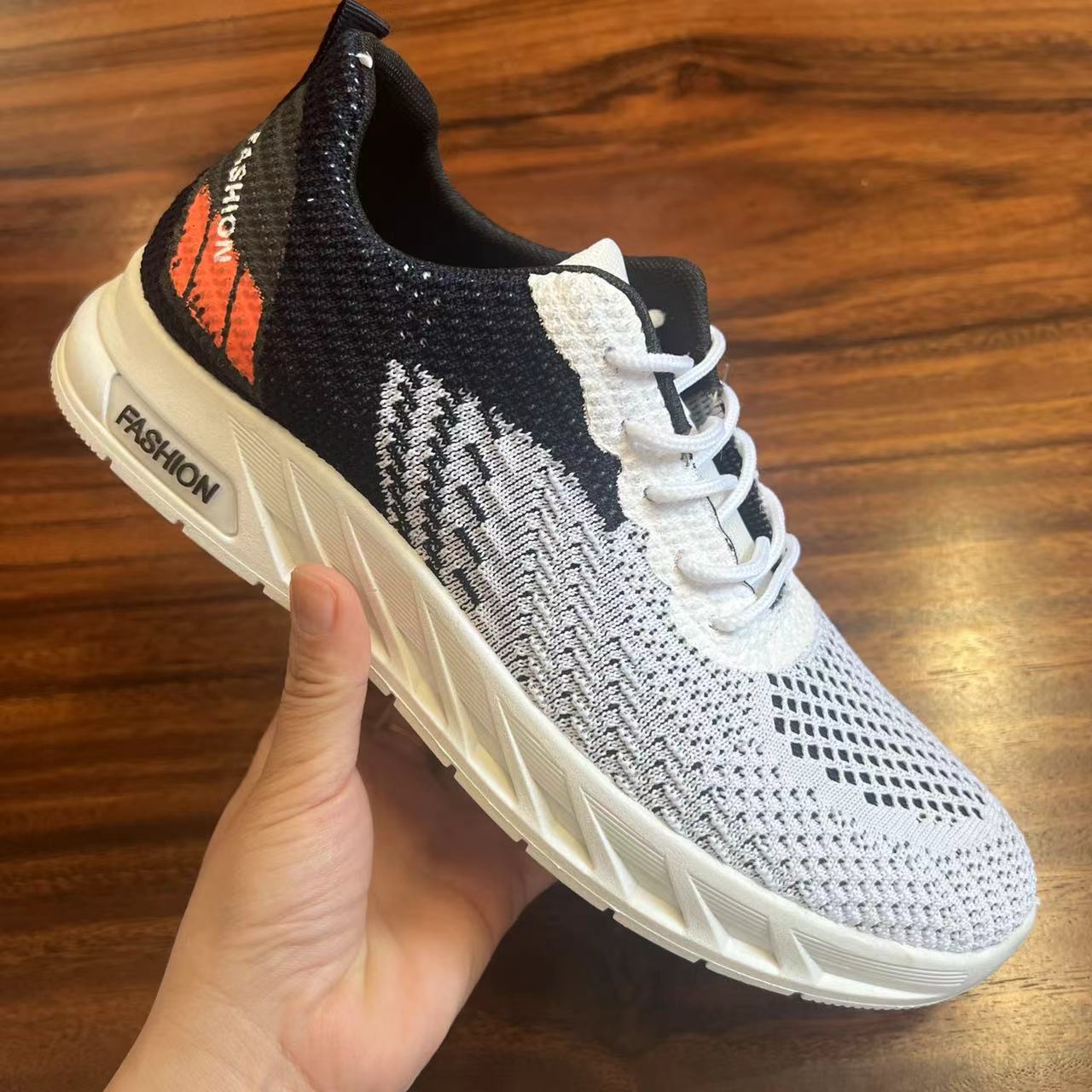 Femme Engineered Knit Løbesko Stilla