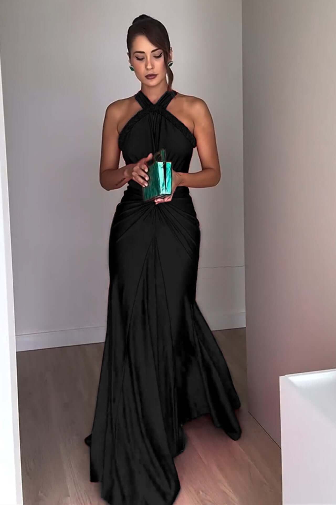 Stilla | Off-shoulder rygfri brudepigekjole