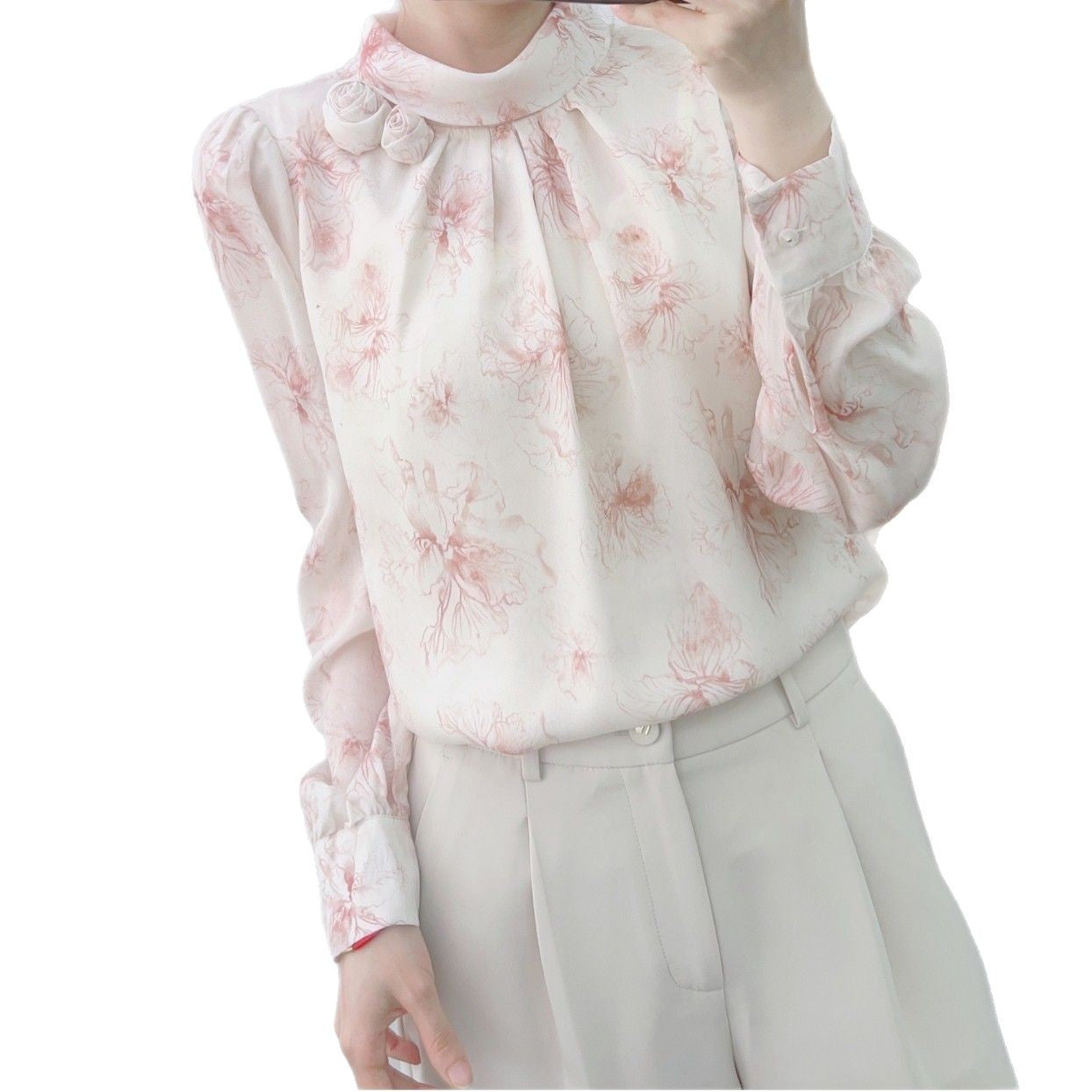 Dame Elegant Bluse med florale mønstre og høje volangdetaljer Stilla