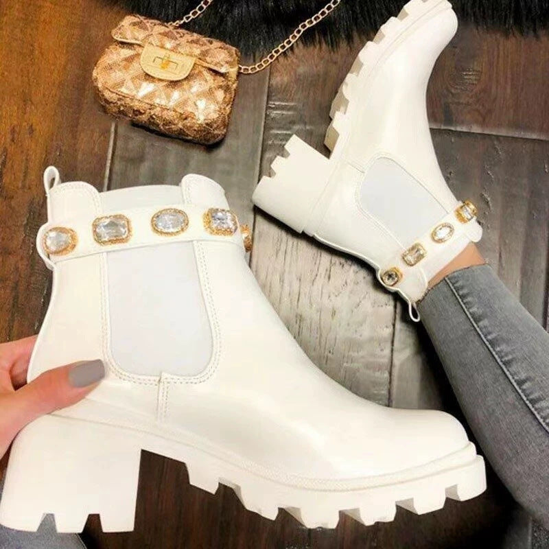 Dame modische Chelsea-Boots med glamourøs dekoration Stilla