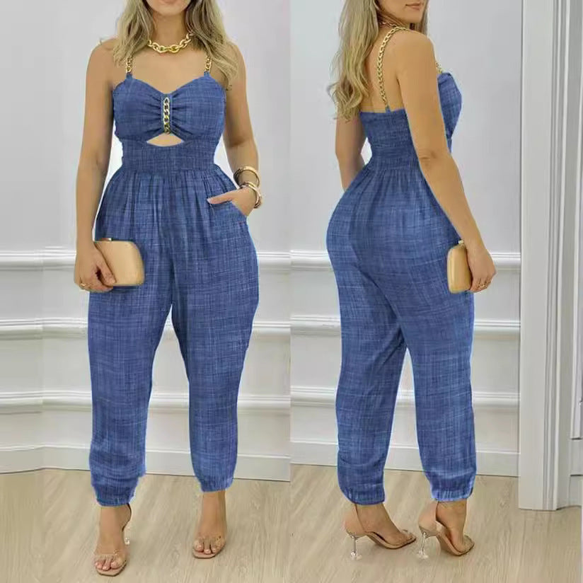 Dame jumpsuit med særlige cut-out-detaljer og elegante stropper Stilla