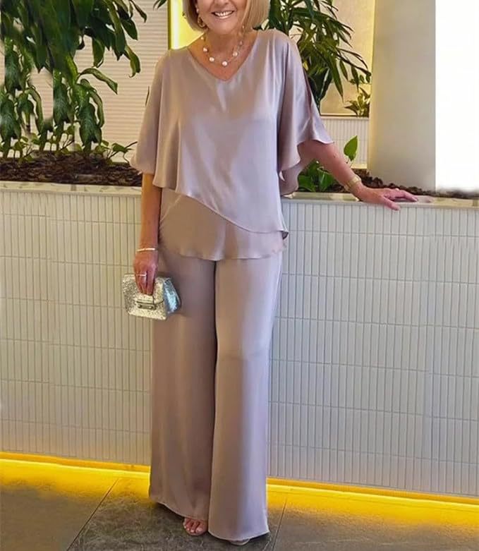 Dame jumpsuit med elegant lagdeling og generøs pasform Stilla