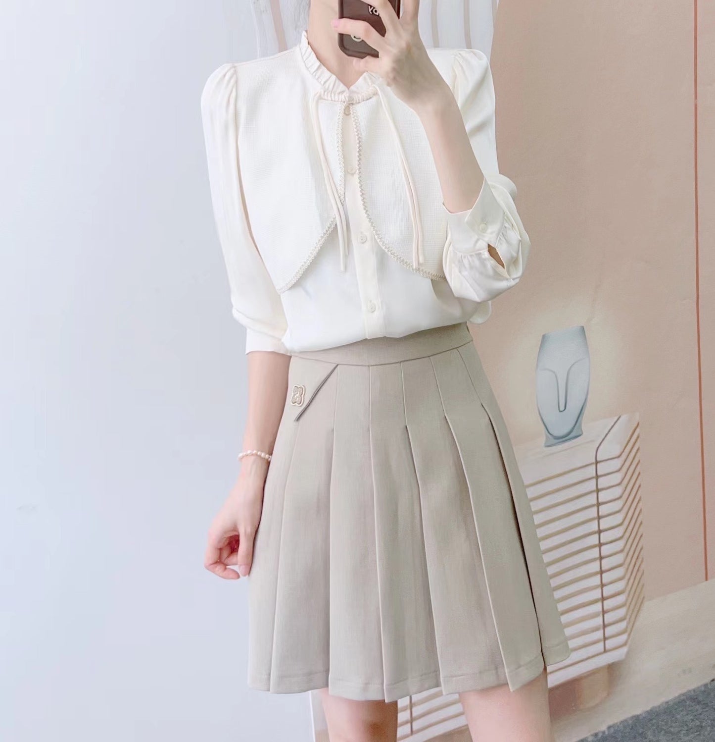 Dame elegant bluse med aftagelige skulderpuder Stilla