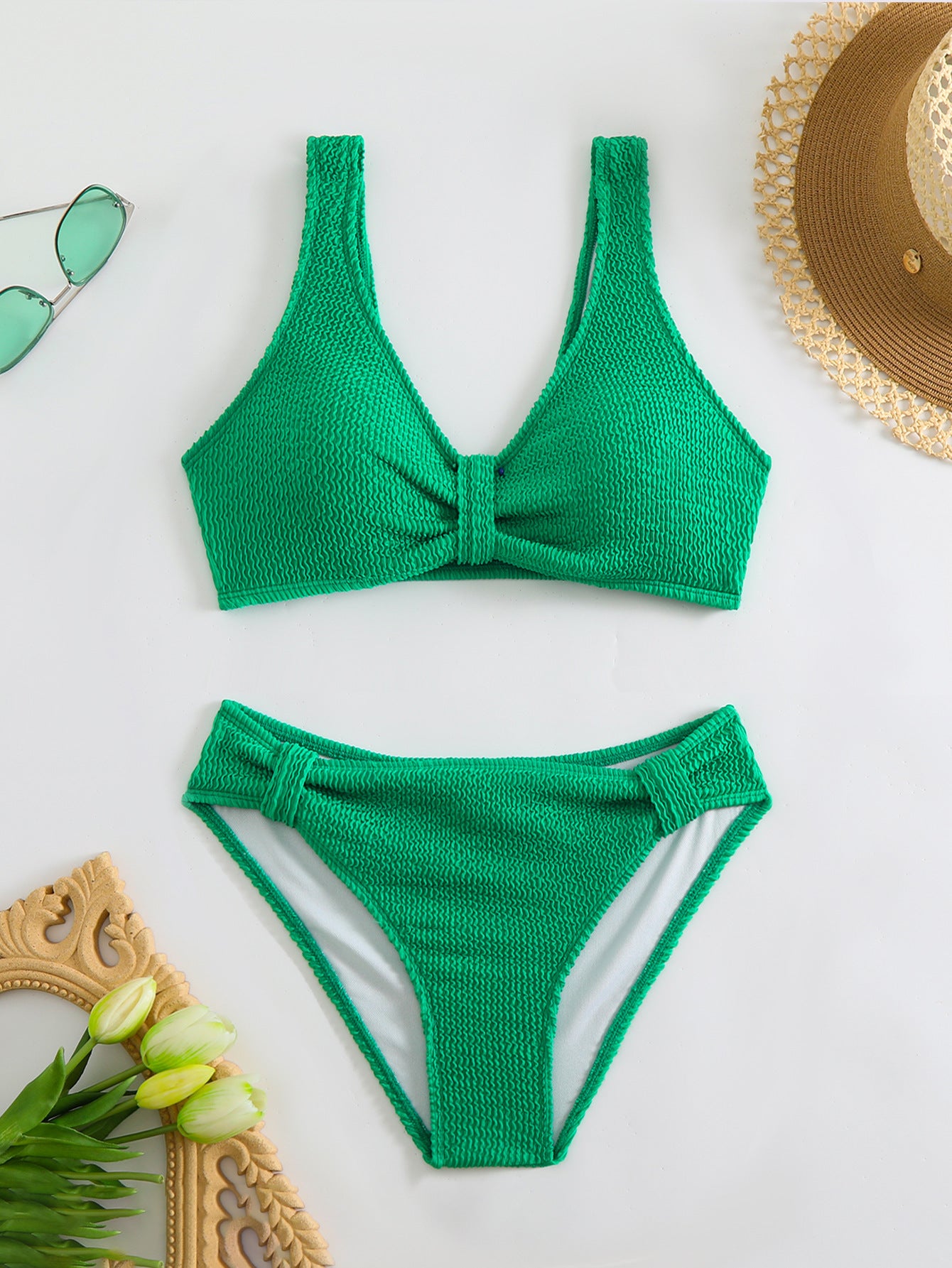 Dame bikini-sæt med smart knude-detail og høj skæring Stilla