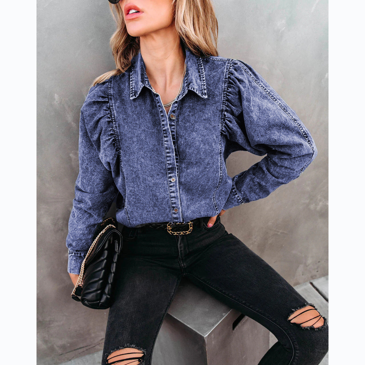 Dame Denim-bluse med rynker og knapliste Stilla