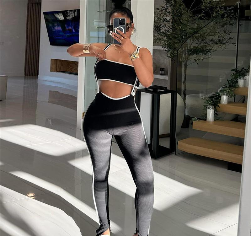 Dame Sporty Jumpsuit med justerbare stropper og sidelange kontraststriber Stilla