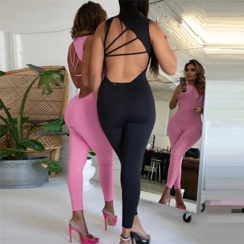 Dame Sporty Jumpsuit med kreativt rygdetalje og tætsiddende snit Stilla