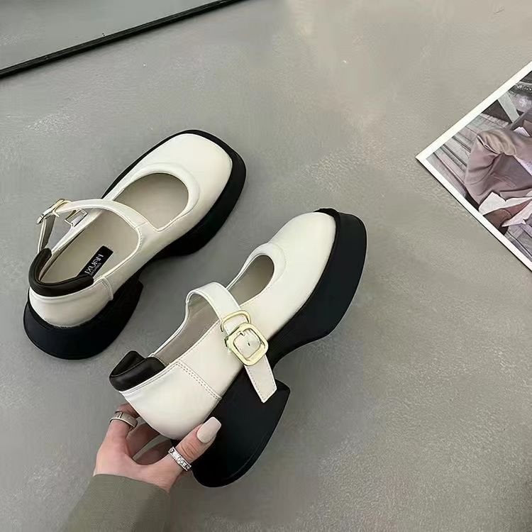 Dame Chunky Mary Jane Pumps med fashionabel spænde-detalje Stilla