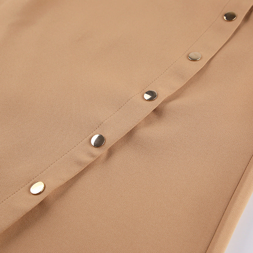 Dame elegant blyantskørt med sidelindspring og dekorative trykknap-detaljer Stilla