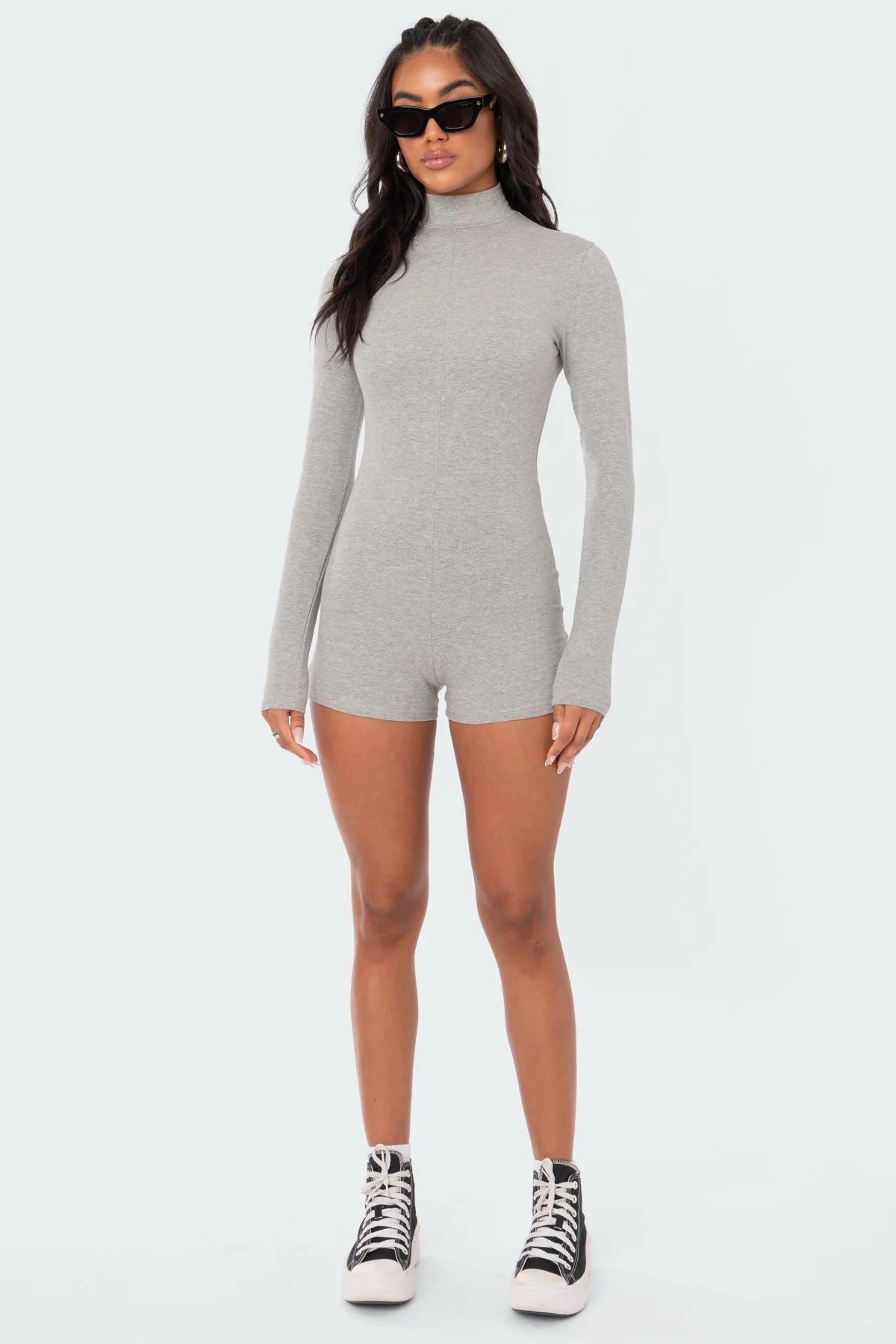 Dame Langarm-Jumpsuit i minimalistisk design med høj krave og figursyet snit Stilla