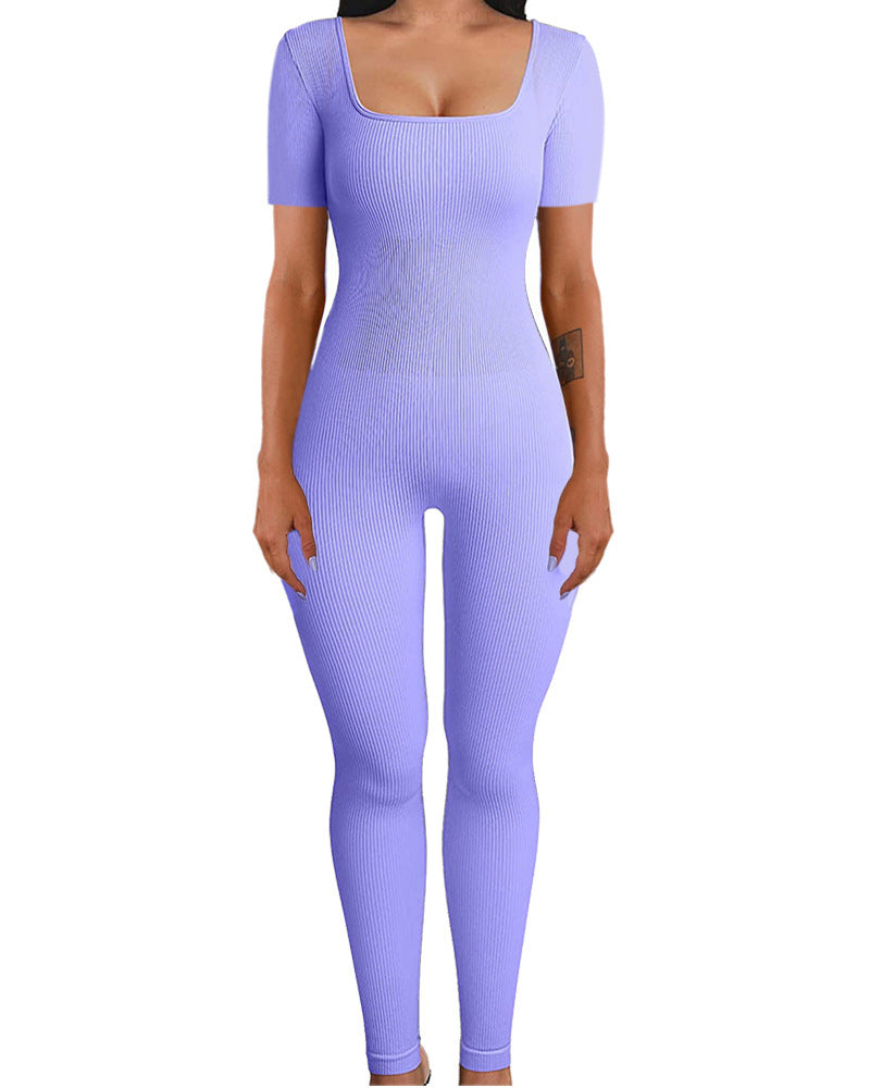 Dame jumpsuit med ribbet design og firkantet udskæring Stilla