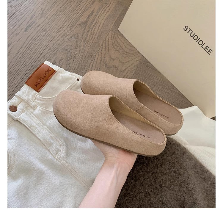 Dame hjemmesko af blødt nubuck med ergonomisk fodseng og stilfuldt design Stilla