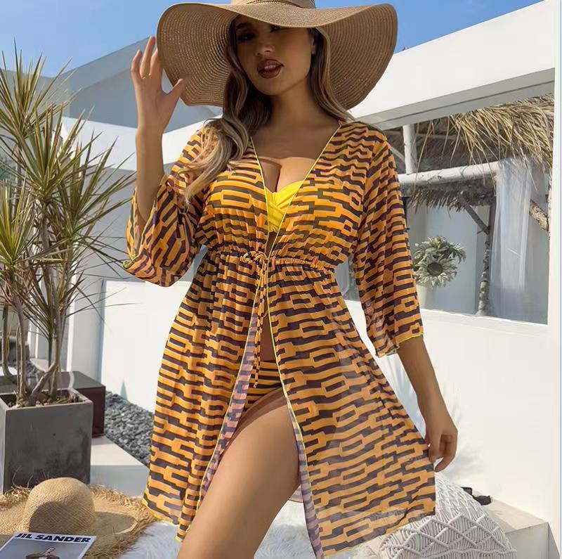 Dame bikinisæt med raffineret indpakningsdesign og moderne kimono Stilla