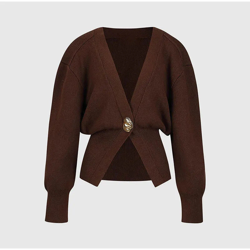 Dame elegant strikcardigan med asymmetrisk snit og dekorativ knap Stilla