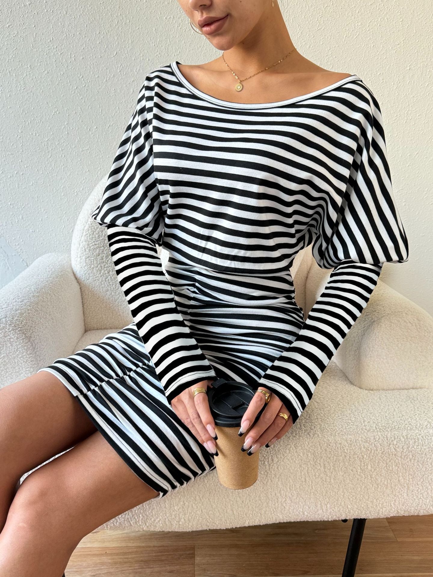 Dame afslappet strandkjole med asymmetrisk snit og rynk Stilla