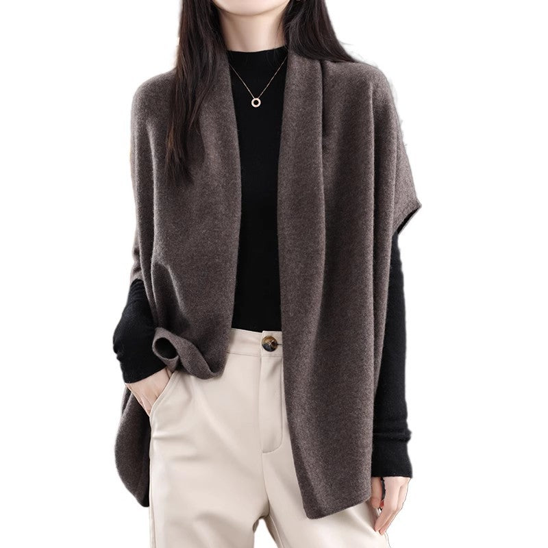 Dame elegant Cardigan lavet af fint materiale med blød fald og moderne snit Stilla