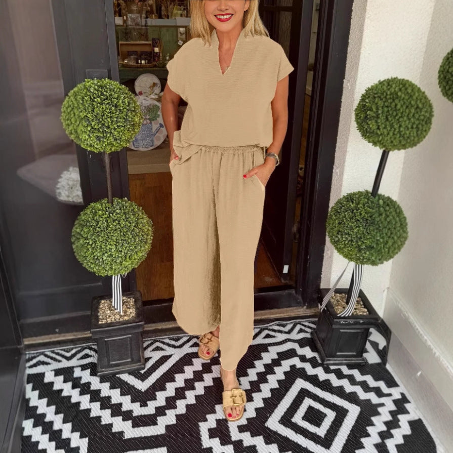 Dame jumpsuit med løs pasform og elegant V-udskæring Stilla