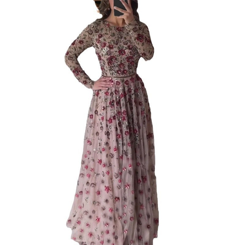 Dame Elegant blomsterkjole med florale broderier og lang tylskørt Stilla