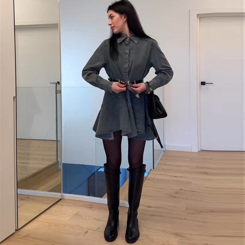 Dame jeans skjorte kjole med tætsiddende bælte og vidde svingende skirt Stilla
