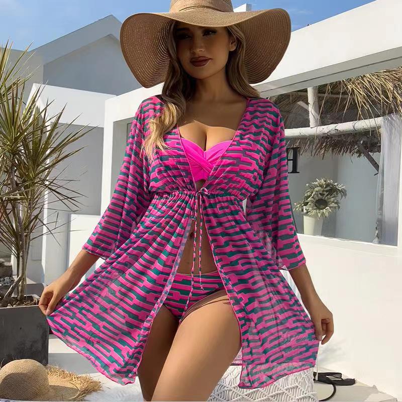 Dame bikinisæt med raffineret indpakningsdesign og moderne kimono Stilla