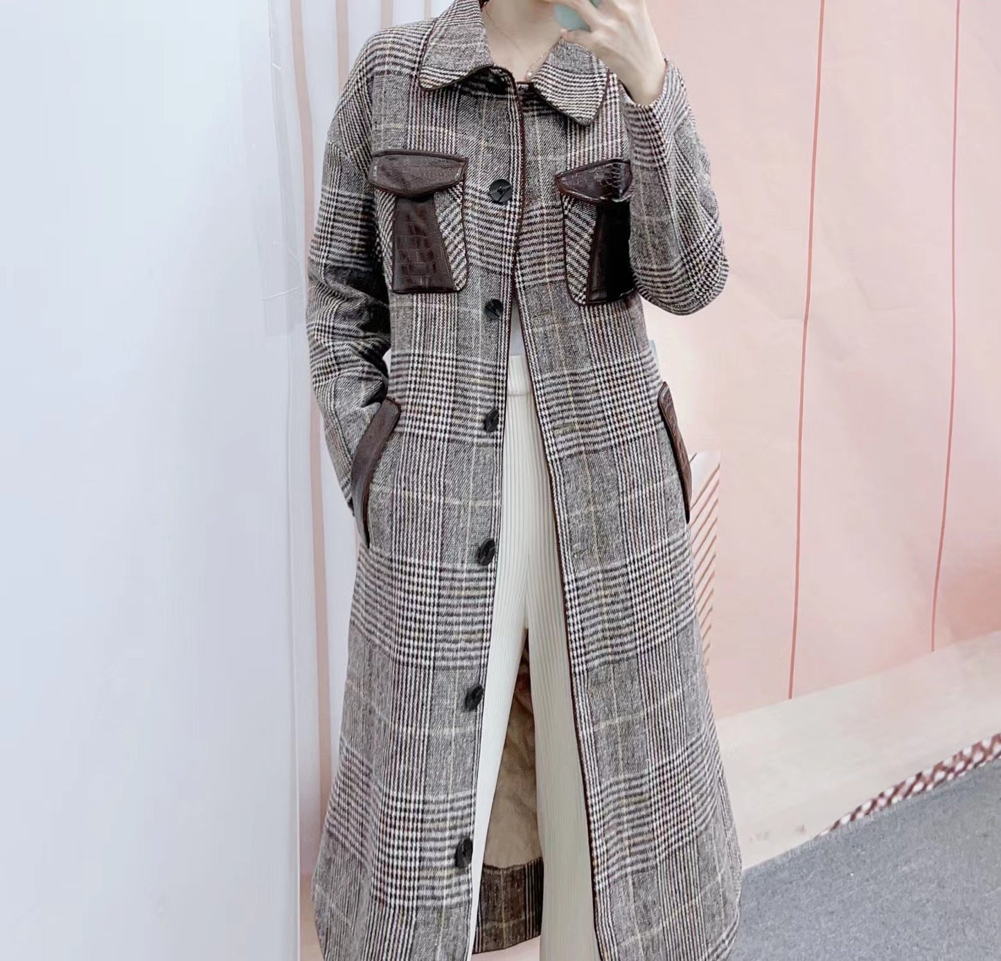 Dame plus size ternet frakke med praktiske lommer og elegant snit Stilla
