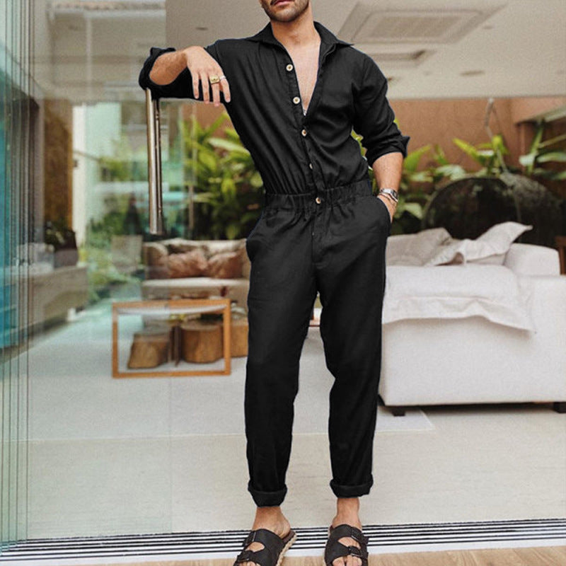 Herrer jumpsuit med elegant knapliste og praktisk taljereim Stilla
