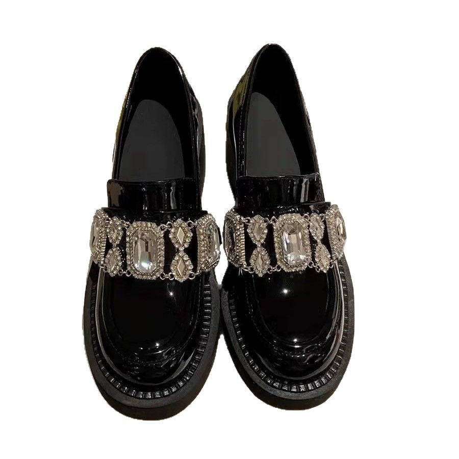 Dame loafers med funklende smykkedetaljer og robust blokhæl Stilla