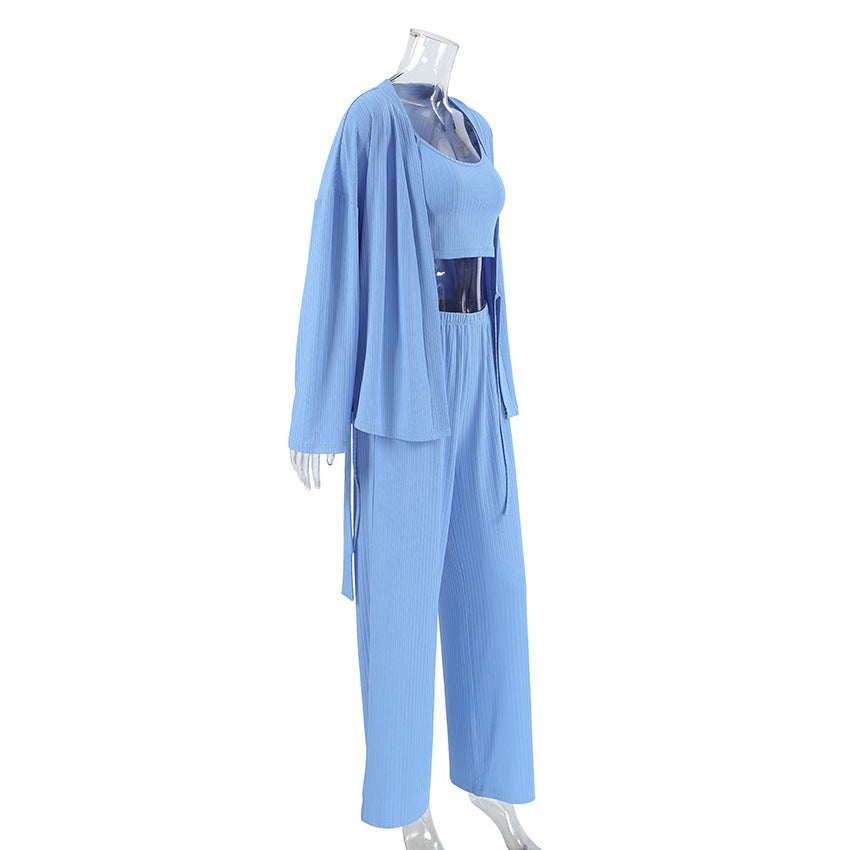 Dame satin loungewear sæt med elegant kimono overdel og bred ben Stilla