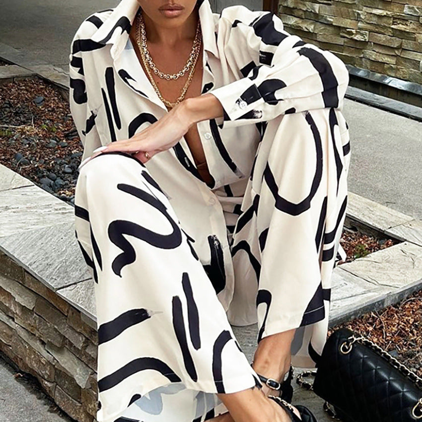 Dame stilfulde jumpsuit-sæt med moderne linjemønstre og fine materialer Stilla