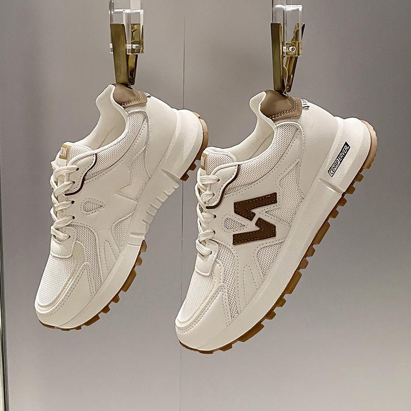 Dame Sporty Sneakers med skridsikker sål og åndbart mesh-overmateriale Stilla