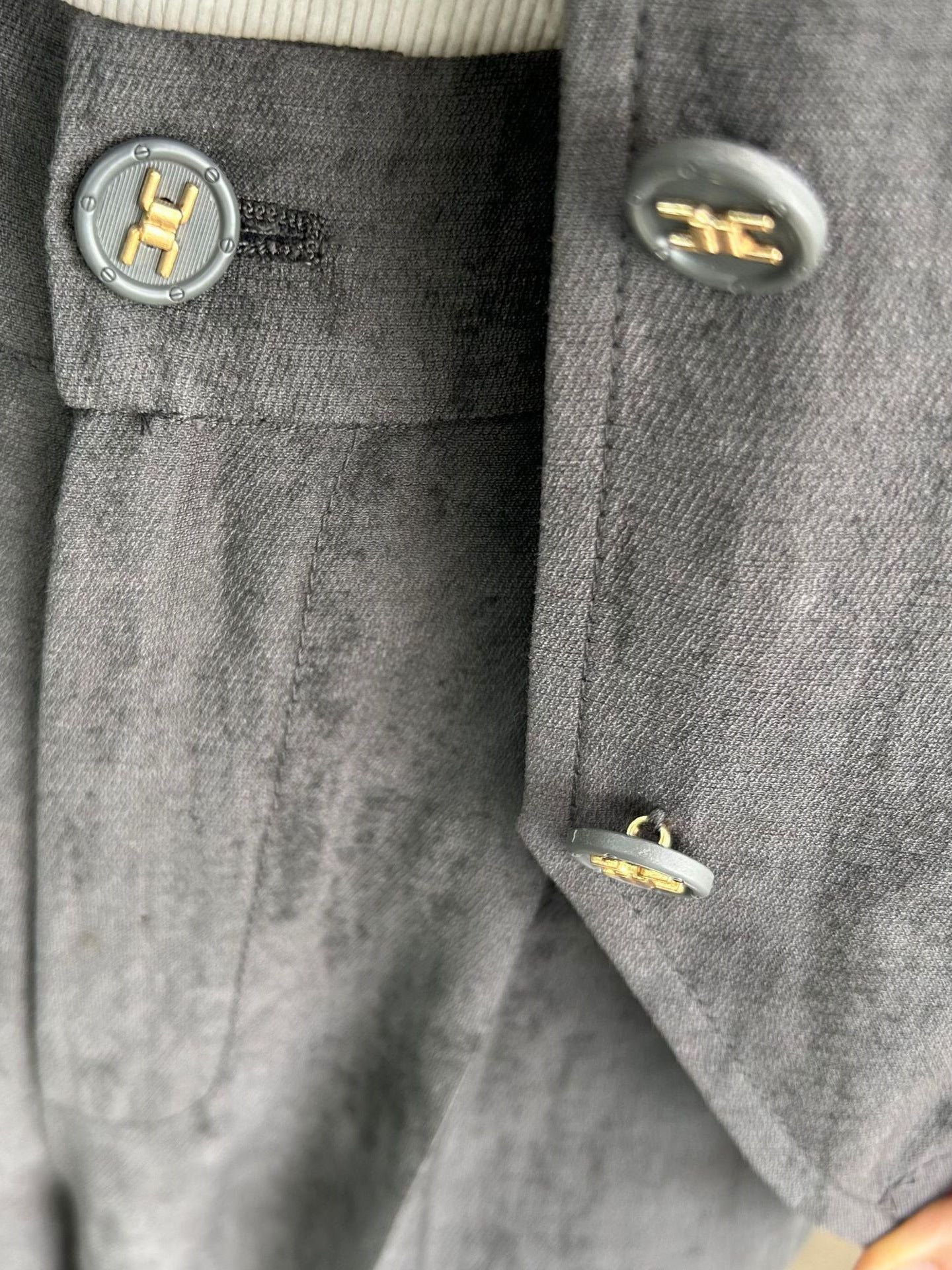 Dame elegant blazer-bukser-sæt med høj talje og struktureret design Stilla