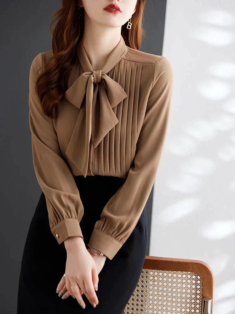 Stilla | Elegant Bluse med Bundet Knude