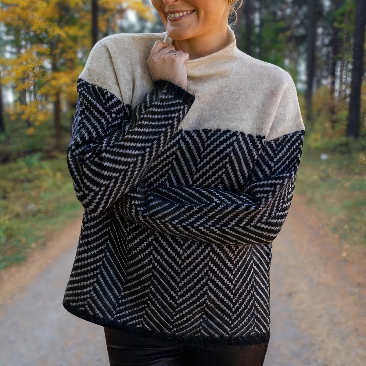 Stilla | Pullover med kontrasterende rullekrave