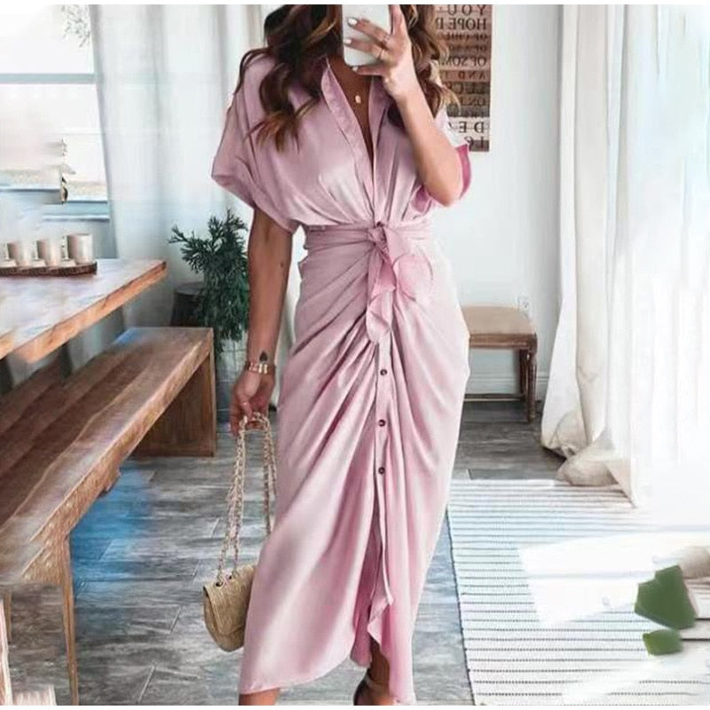 Stilla | Chic og Elegant Kjole med Smukke Detaljer