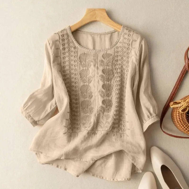 Stilla | Broderet Afslappet Bluse