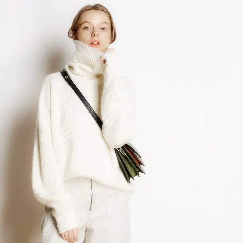 Stilla | Oversized Rullekrave Sweater Dame