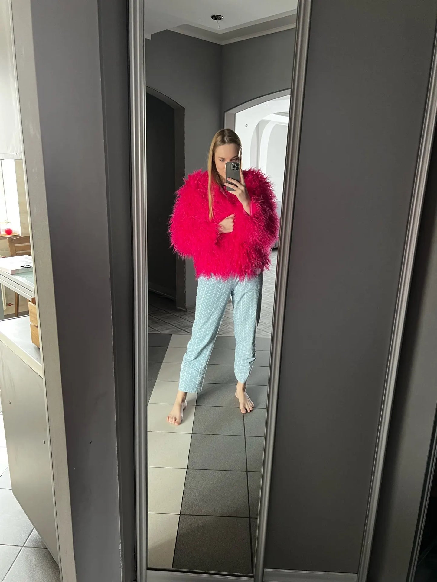Stilla | Vibrant Unisex Festival Faux Fur Jakke