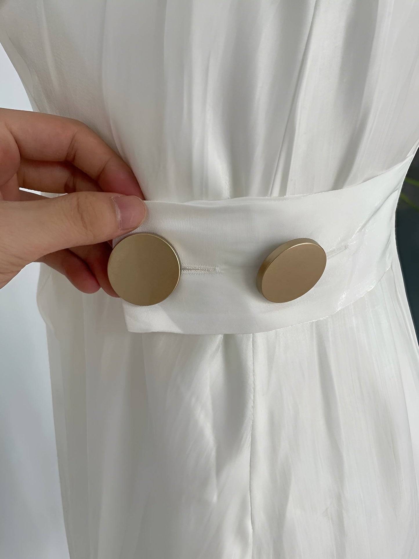 Stilla | Elegant Hvid Satin Kjole til Kvinder