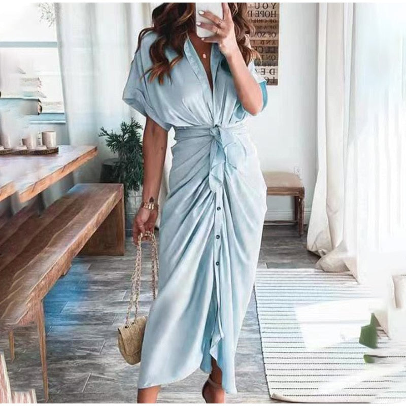 Stilla | Chic og Elegant Kjole med Smukke Detaljer