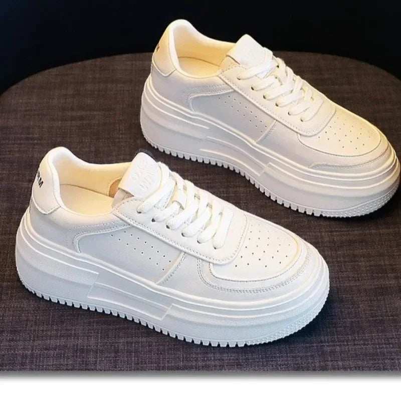 Stilla | Stilfulde Hvide Platform Sneakers til kvinder