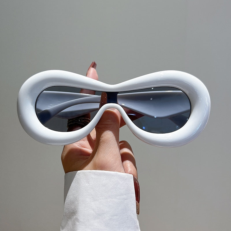 Stilla | Futuristiske ovale solbriller med et slankt design