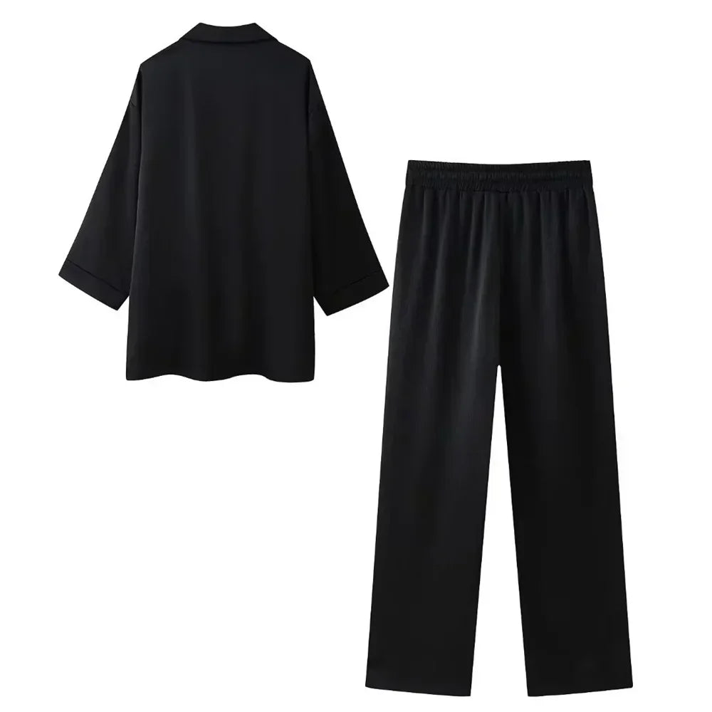 Stilla | Elegant Satin Buksedragt