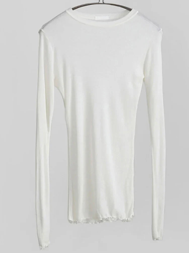 Stilla | Basic langærmet T-shirt med slank pasform
