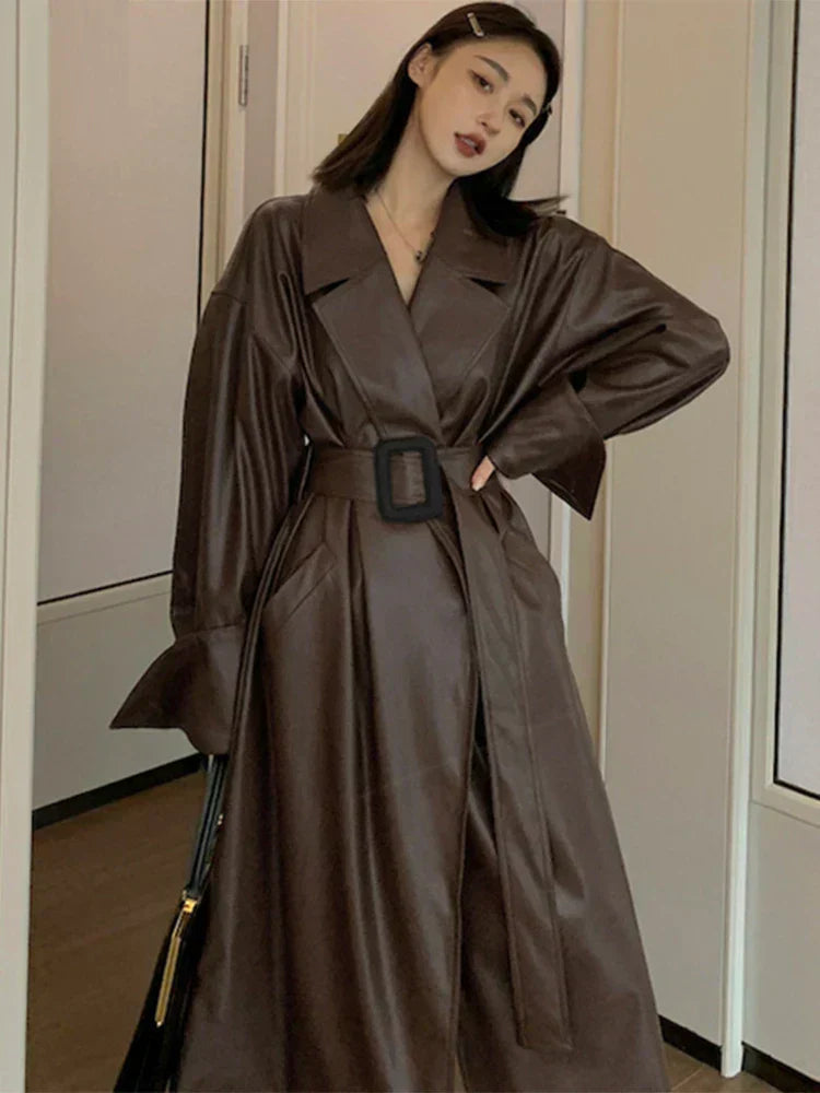 Stilla | Over størrelse trenchcoat af læder