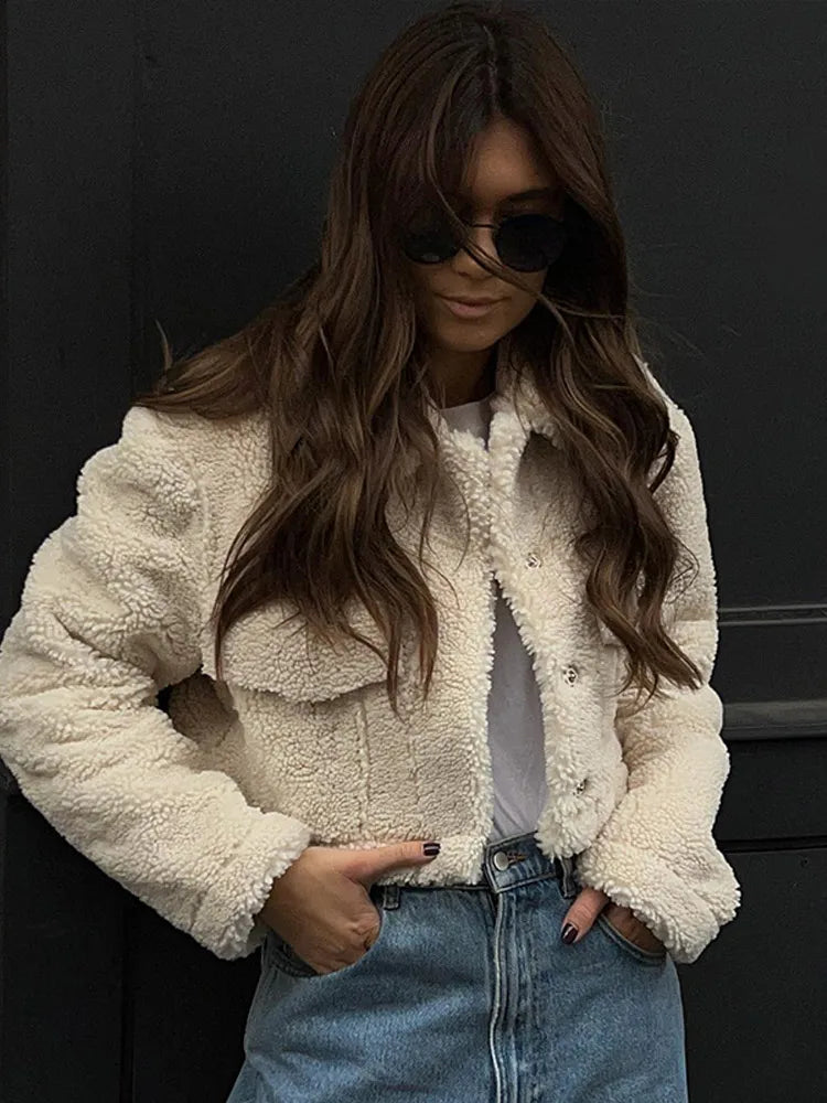 Stilla | Dame teddyjakke i cropped snit