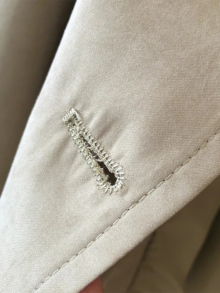 Stilla | Behagelig Og Oversize Trenchcoat Med Dobbelt Knaplukning