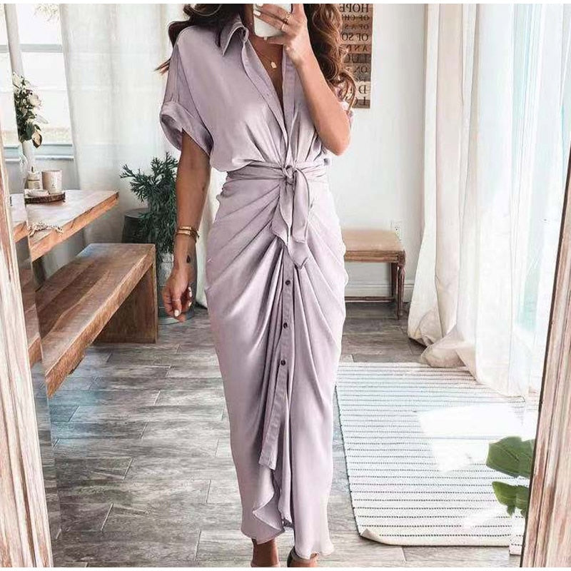 Stilla | Chic og Elegant Kjole med Smukke Detaljer